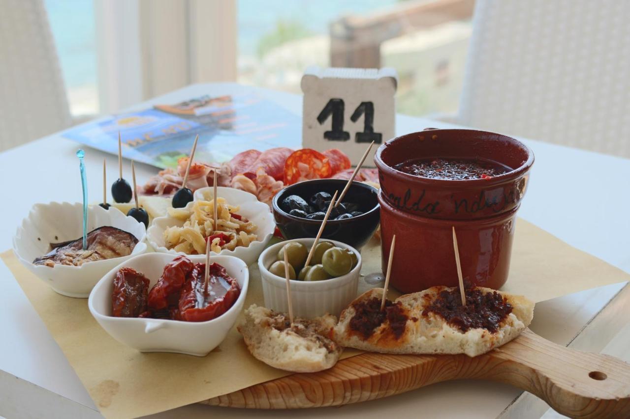 Villaggio Marinella Direttamente Sul Mare 이솔라 카포 리주토 외부 사진
