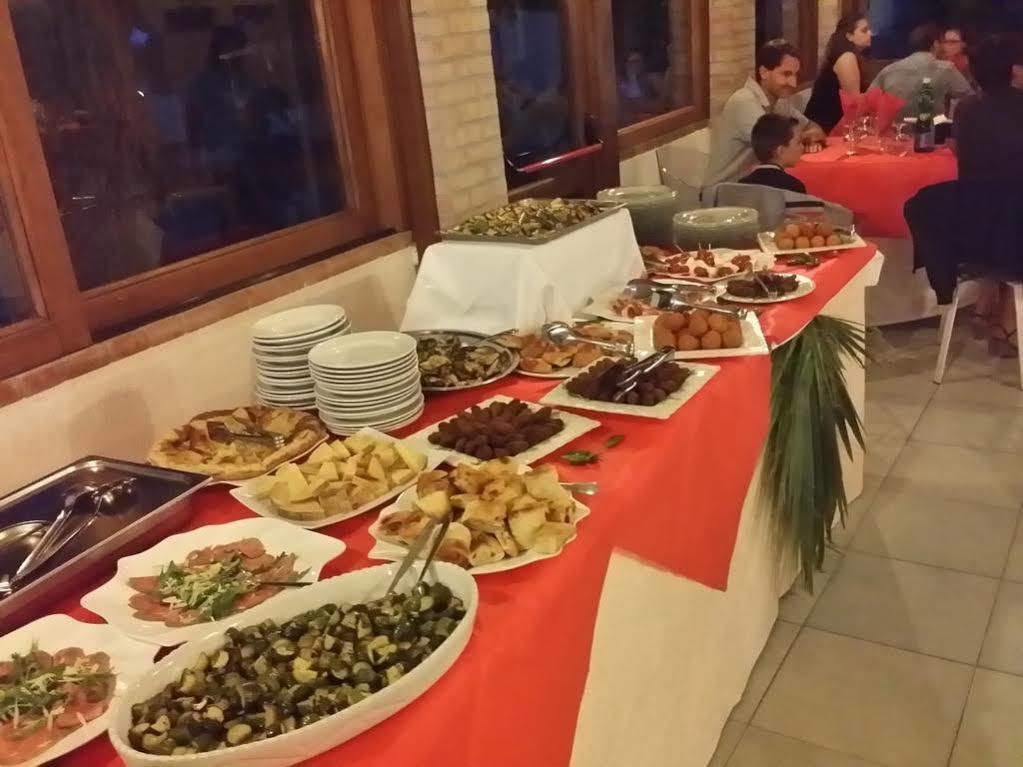 Villaggio Marinella Direttamente Sul Mare 이솔라 카포 리주토 외부 사진